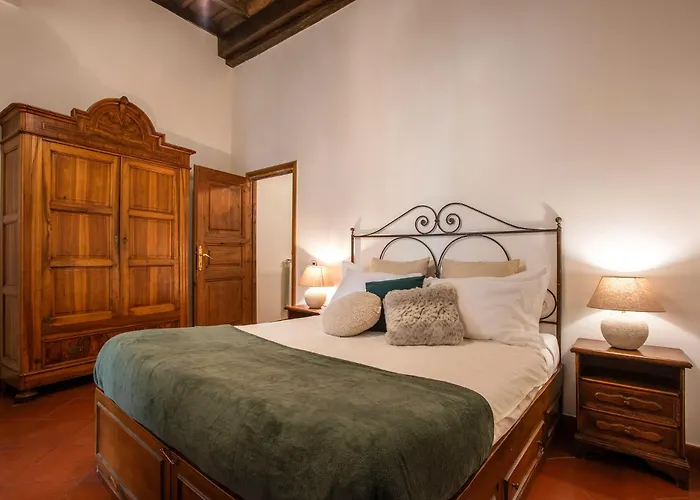 Santa Caterina By The Pantheon - 2br *