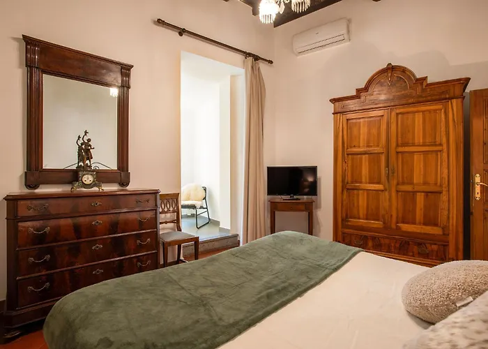 Santa Caterina By The Pantheon - 2br *