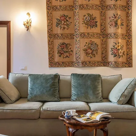 Santa Caterina By The Pantheon - 2br