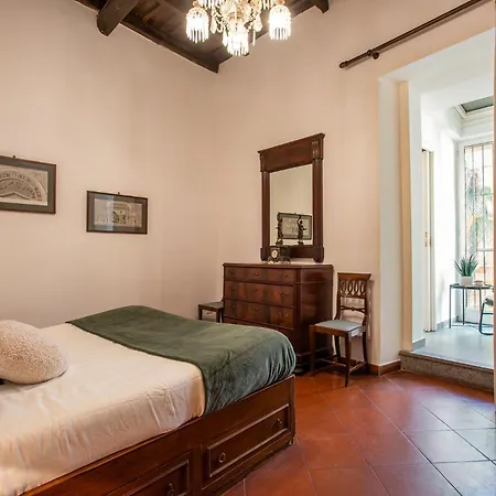 Santa Caterina By The Pantheon - 2br